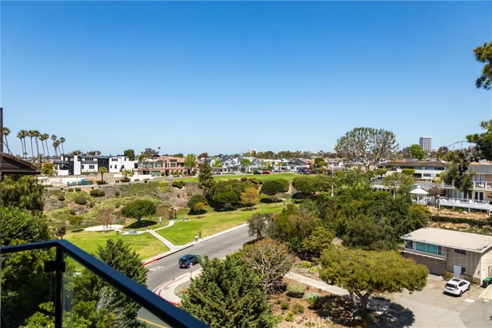 358 Dahlia Place, Corona Del Mar, California 92625