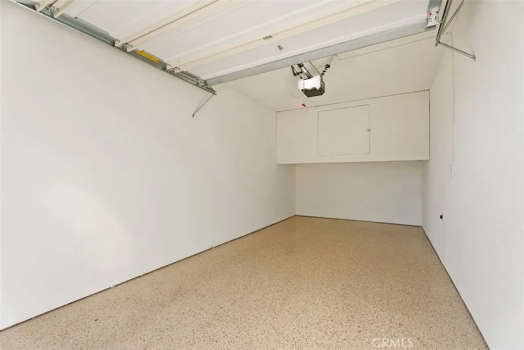 Epoxy Floor and Storage