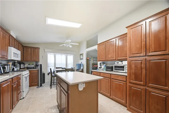 1525 Duke 51, Livingston, California 95334