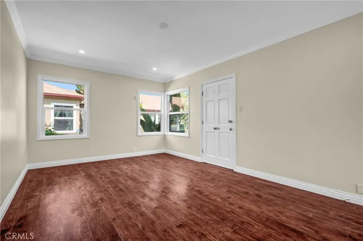 Walk In Area