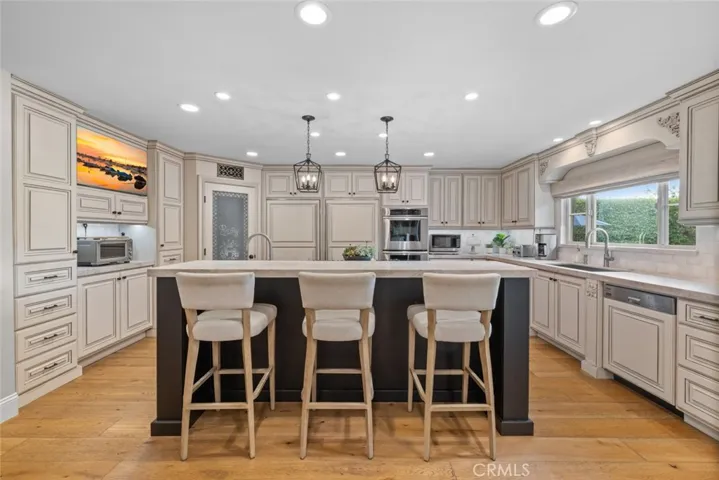 1511 Santiago Drive, Newport Beach, California 92660
