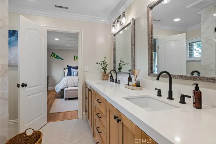 1511 Santiago Drive, Newport Beach, California 92660