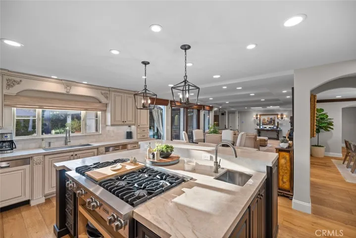 1511 Santiago Drive, Newport Beach, California 92660