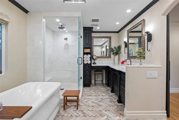 1511 Santiago Drive, Newport Beach, California 92660