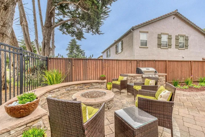 4150 Peninsula Point Drive, Seaside, California 93955