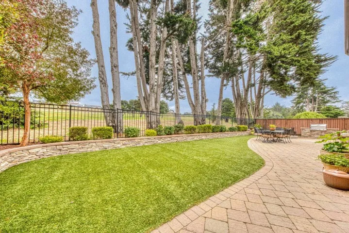4150 Peninsula Point Drive, Seaside, California 93955