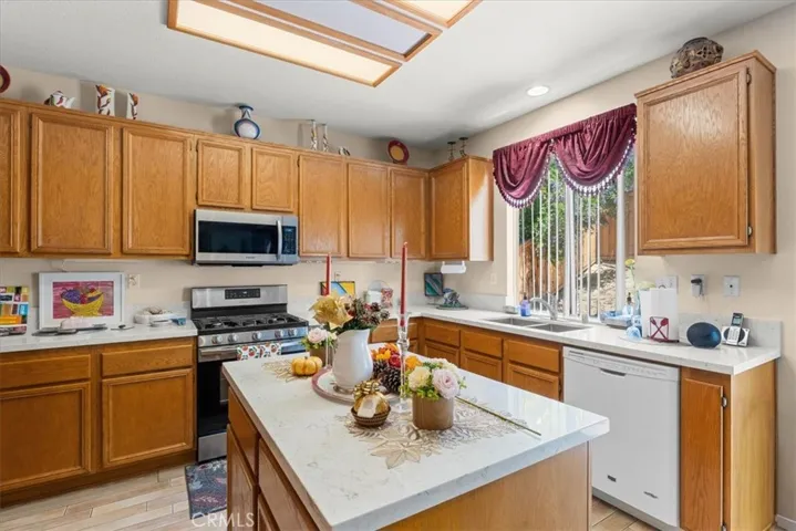 42124 Orange Blossom Drive, Temecula, California 92591