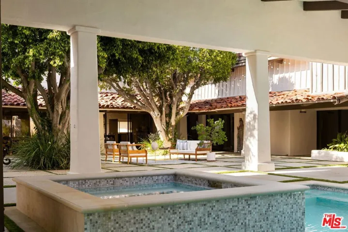 28611 Bamfield Drive, Agoura Hills, California 91301