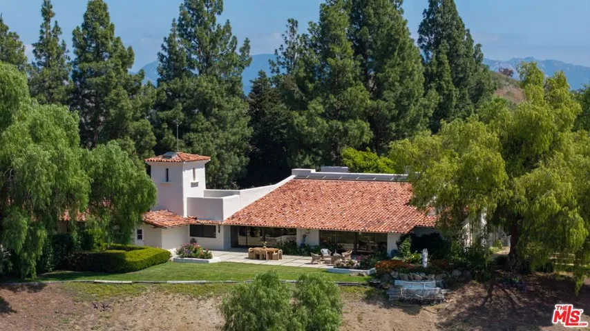 28611 Bamfield Drive, Agoura Hills, California 91301
