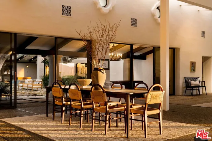 28611 Bamfield Drive, Agoura Hills, California 91301