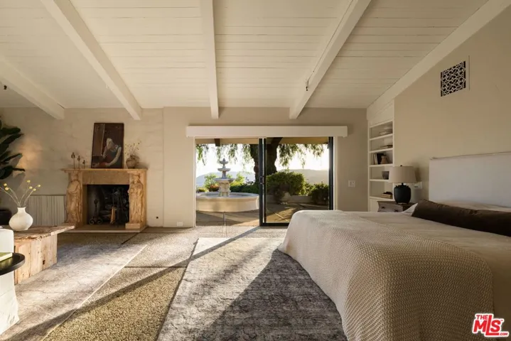 28611 Bamfield Drive, Agoura Hills, California 91301
