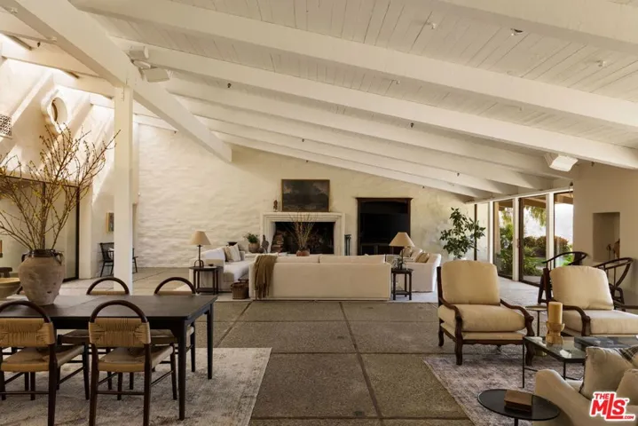 28611 Bamfield Drive, Agoura Hills, California 91301