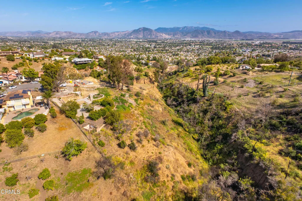 183 Cerro Crest Dr Camarillo-23