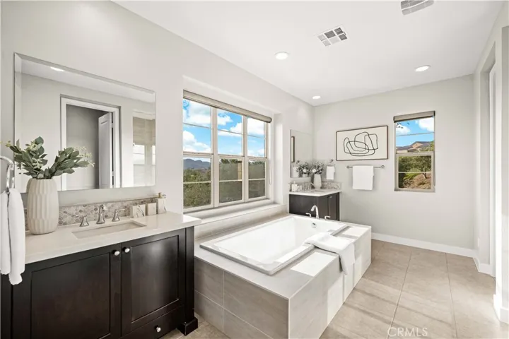 1 Intriga Court, Rancho Mission Viejo, California 92694
