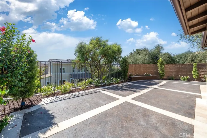 1 Intriga Court, Rancho Mission Viejo, California 92694