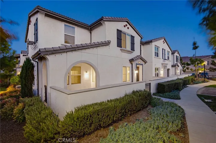 7036 Turin Pl, Eastvale, California 92880