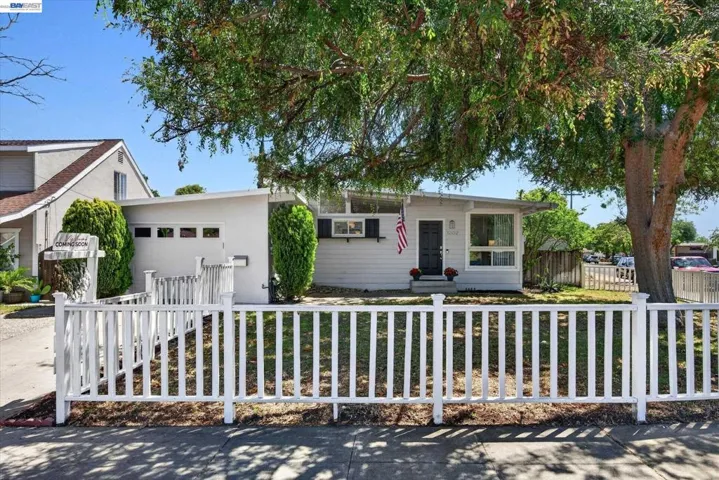 Charming Single Story near Downtown Livermore