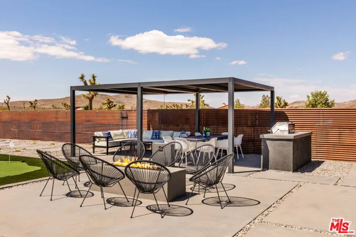 Unit 2 - Backyard/Patio