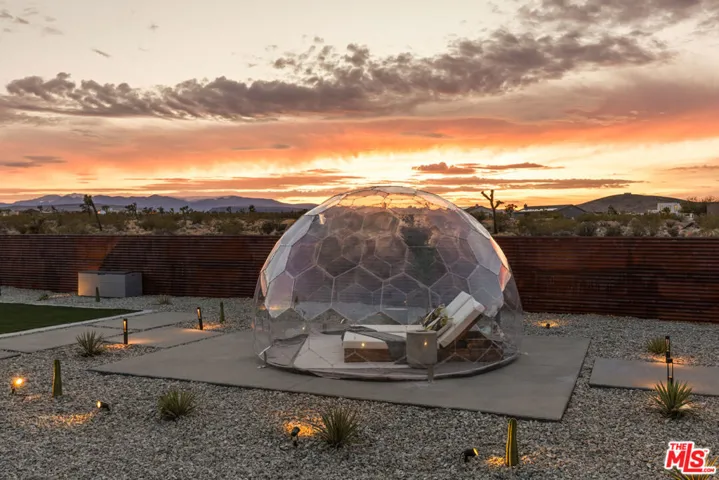 Unit 1 - Backyard/Globe