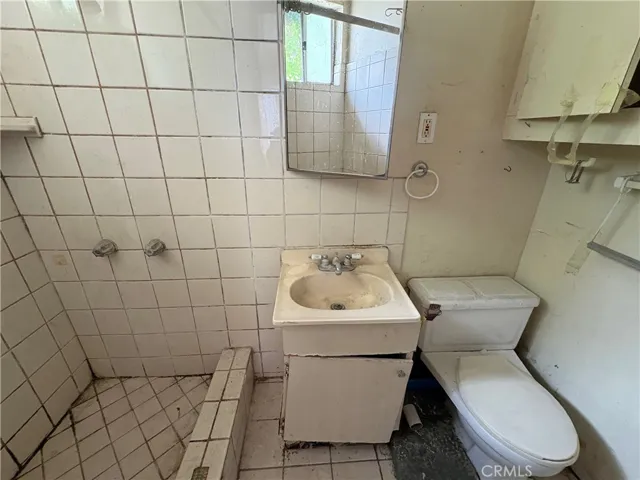 *Back Room Bathroom