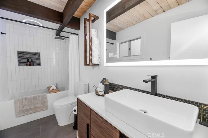 Completely remodeled in 2022. Heated floors, Smart Vanity Mirror, Kohler Tub, Bluetooth ventaliation speaker.