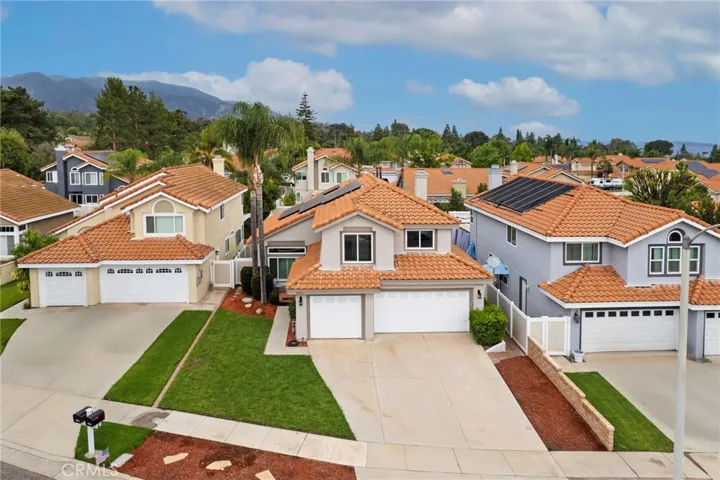 2144 Estrado Circle, Corona, California 92882