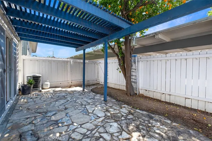 16605 Townhouse, Tustin, California 92780
