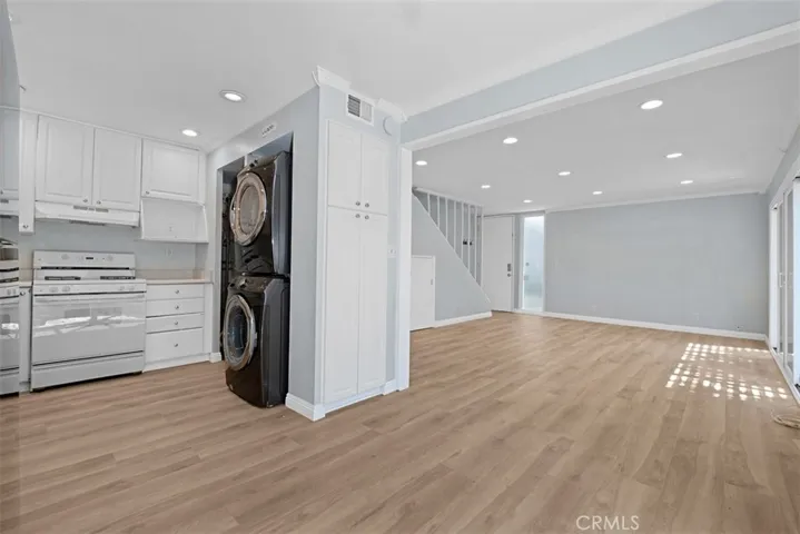 16605 Townhouse, Tustin, California 92780