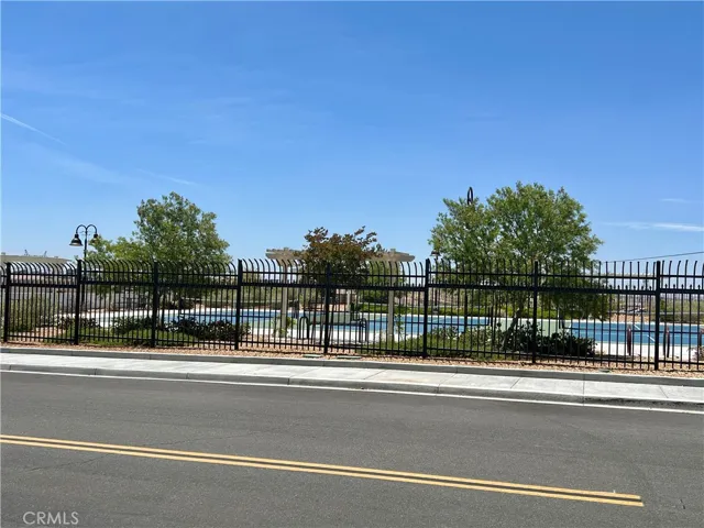 16834 Desert Willow, Victorville, California 92394