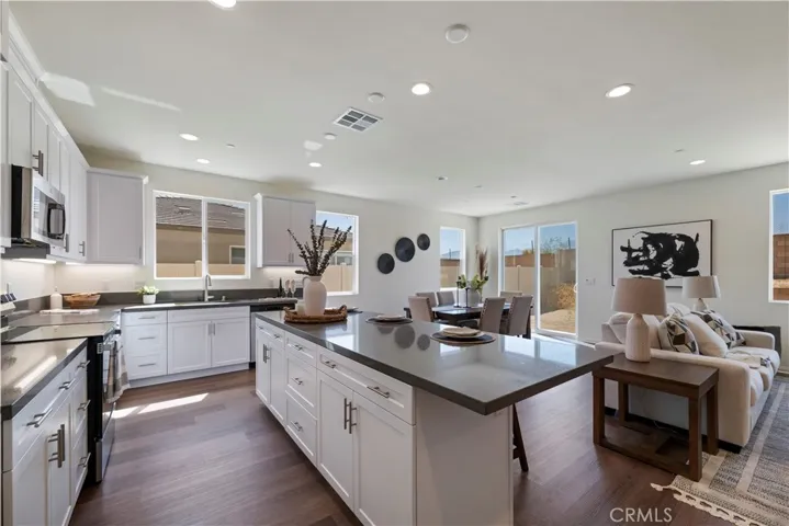 11339 Bald Eagle Lane, Desert Hot Springs, California 92240