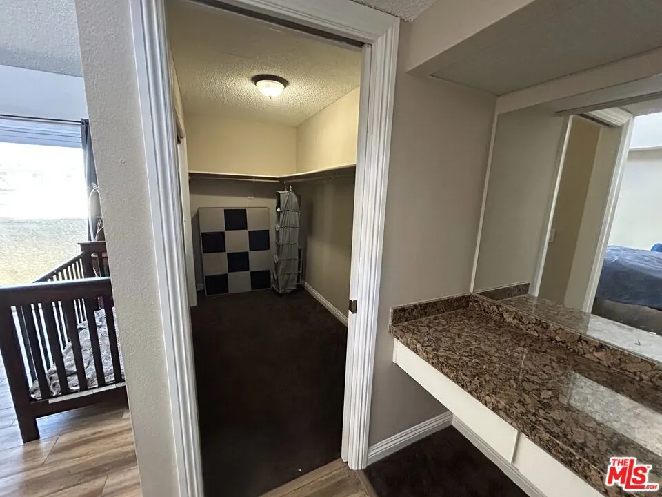 Walk In Closet/Vanity