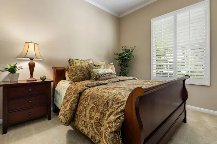 29-web-or-mls-JMJacaranda2_OPMG_0526_029