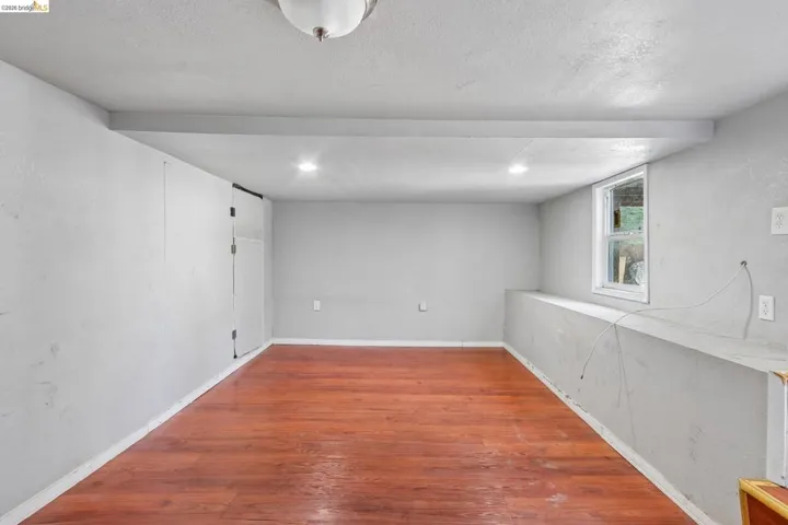 5081 Congress Ave, Oakland, California 94601