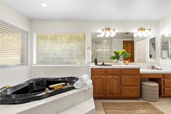 3150 Shady Grove Court, Chico, California 95973
