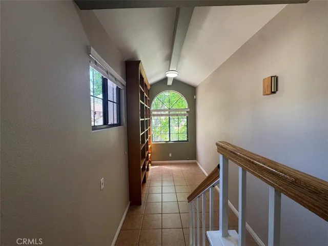 17 Mesquite, Pomona, California 91766