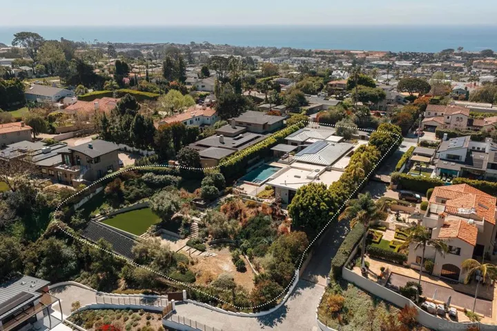 , Solana Beach, California 92075