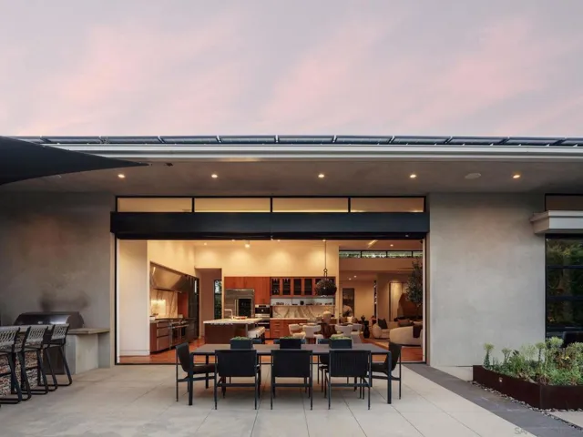 , Solana Beach, California 92075