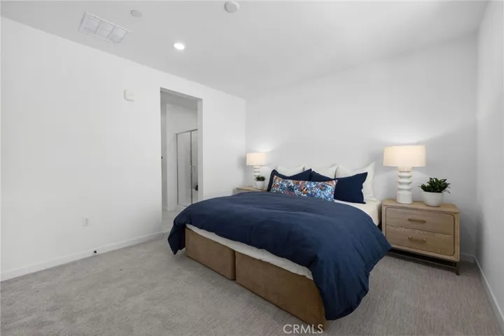 6114 Valentina Way 301, Eastvale, California 92880