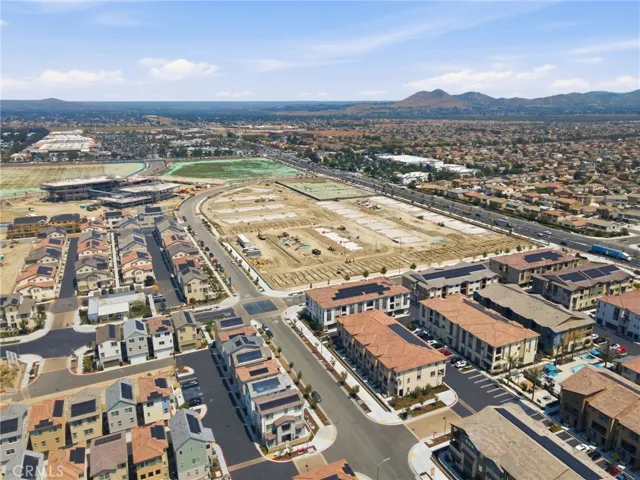 6114 Valentina Way 301, Eastvale, California 92880