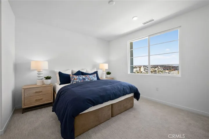 6114 Valentina Way 301, Eastvale, California 92880