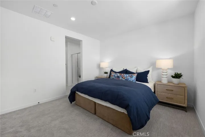 6114 Valentina Way 301, Eastvale, California 92880