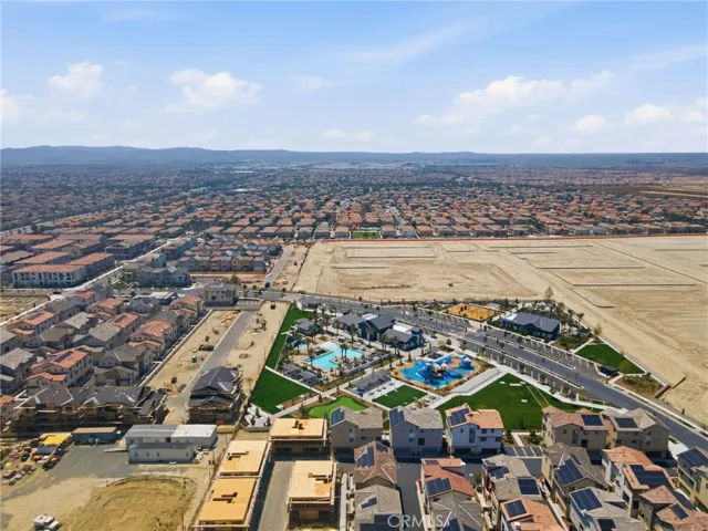 6114 Valentina Way 301, Eastvale, California 92880