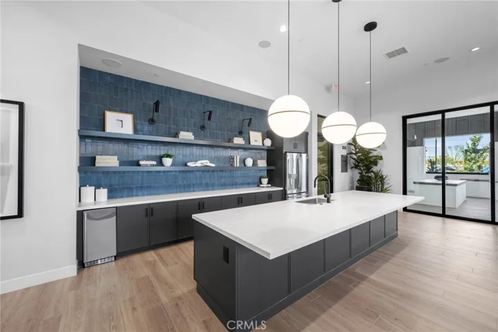 6114 Valentina Way 301, Eastvale, California 92880