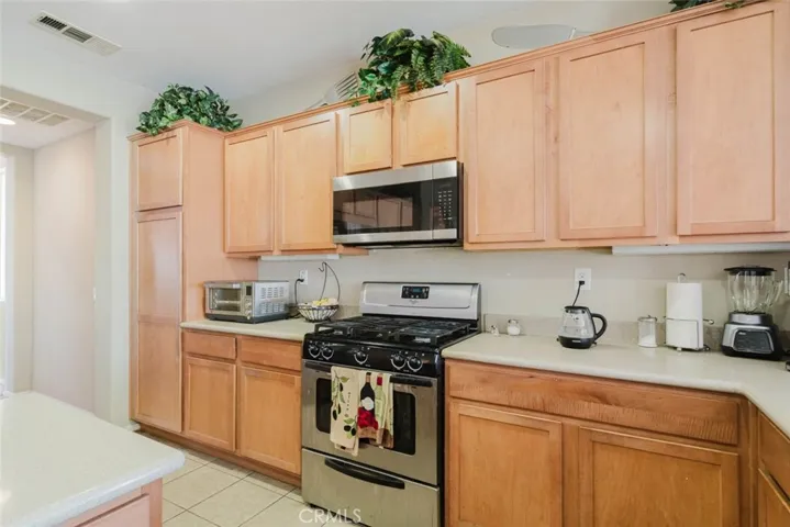 38024 Aidea, Palmdale, California 93552