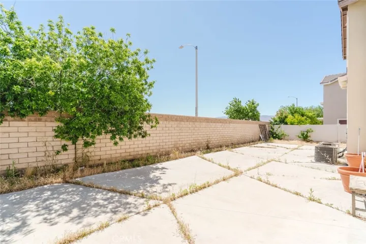 38024 Aidea, Palmdale, California 93552
