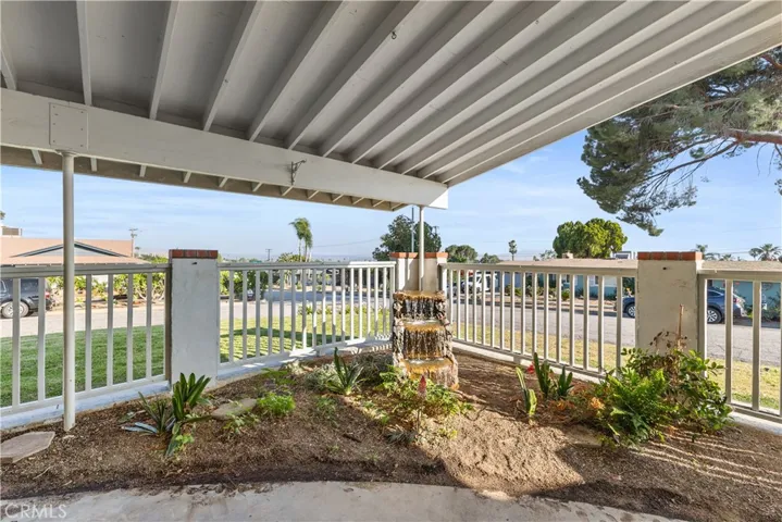 Side patio water feature