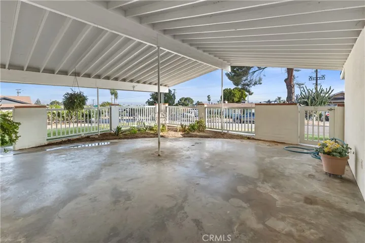 Side patio