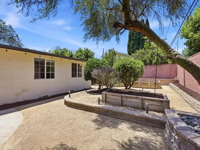 Plenty of space to build your own garden