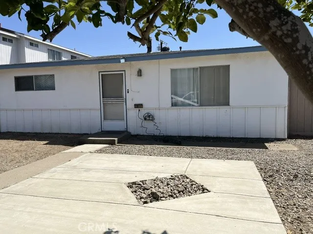 Front of House 1A