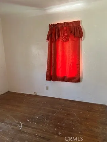 House 1B bedroom